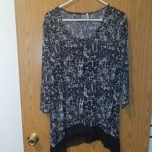 Passport Black and White Abstract Tunic